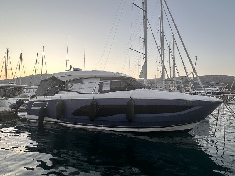 Jeanneau Prestige 420S