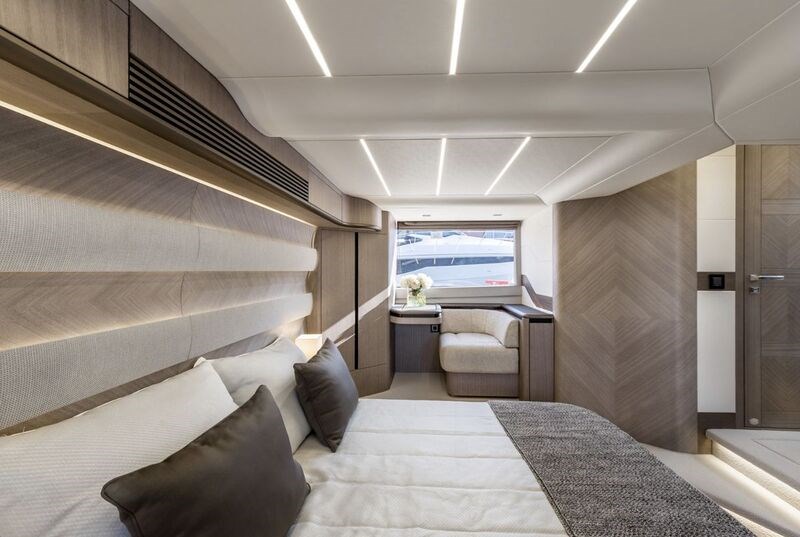 Galeon 560 Fly