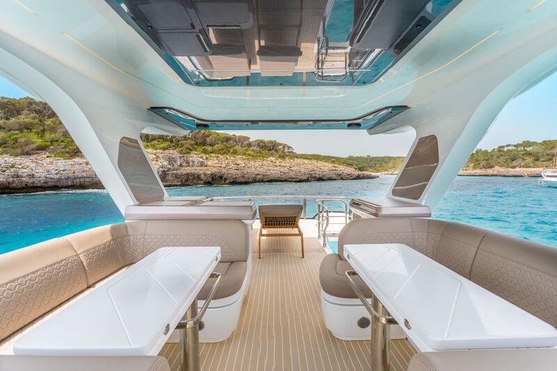 Galeon 560 Fly