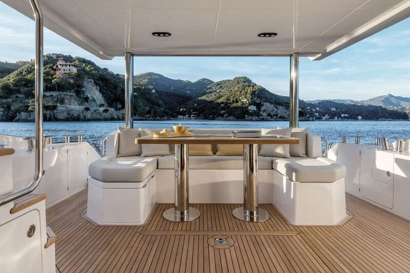 Azimut 60