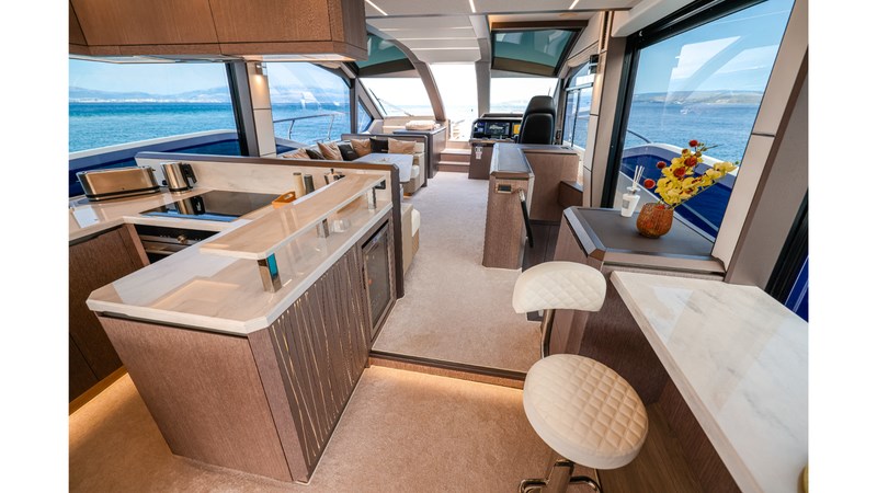 Galeon 640 Fly