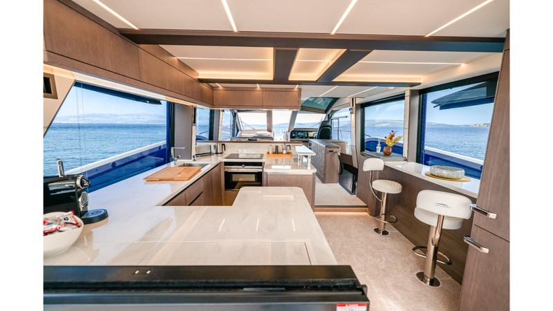 Galeon 640 Fly