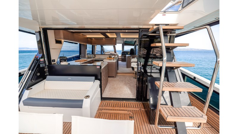 Galeon 640 Fly