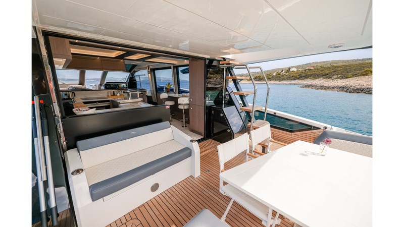 Galeon 640 Fly