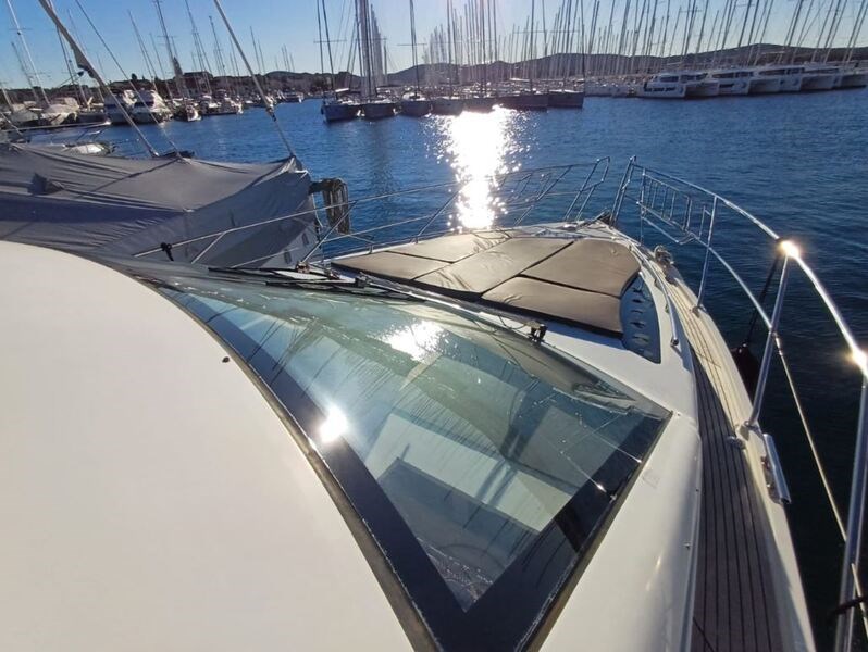 Galeon 550 Fly
