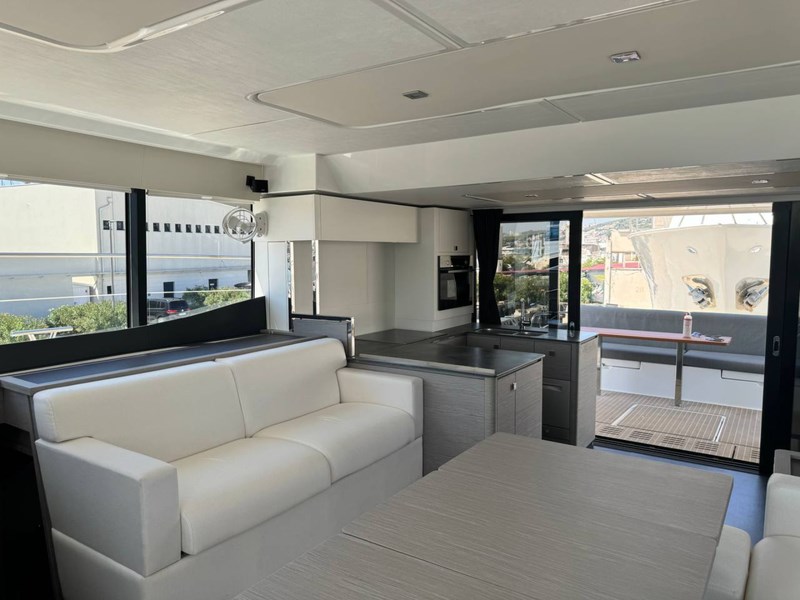 Fountaine Pajot MY6