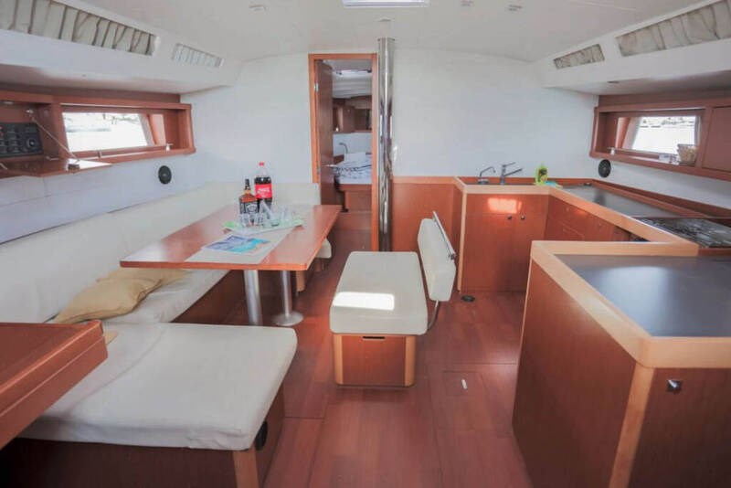 Beneteau Oceanis 48