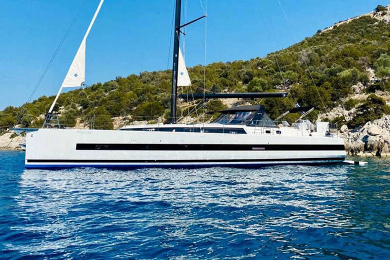 Beneteau Oceanis Yacht 62