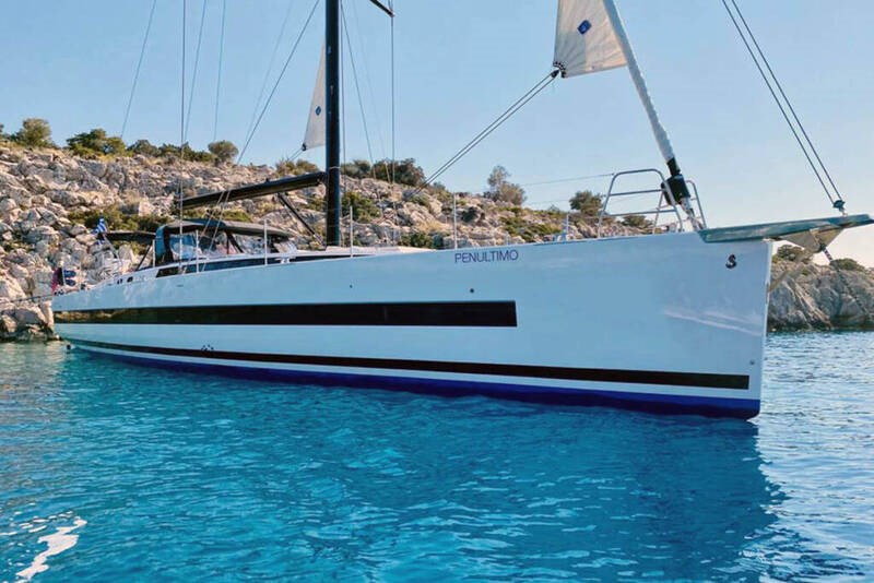 Beneteau Oceanis Yacht 62