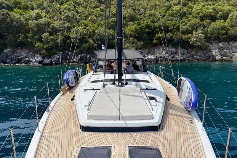 Beneteau Oceanis Yacht 62