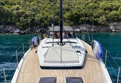 Beneteau Oceanis Yacht 62