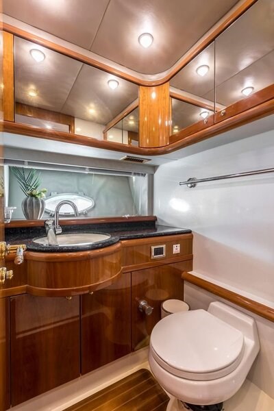 Sunseeker Manhattan 84