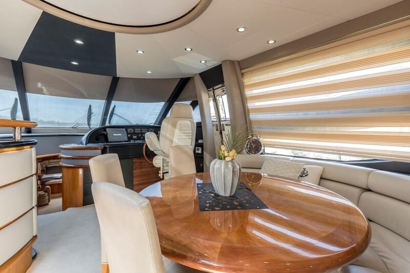 Sunseeker Manhattan 84
