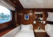 Golden Yachts 83