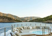 Golden Yachts 83