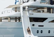 Golden Yachts 83