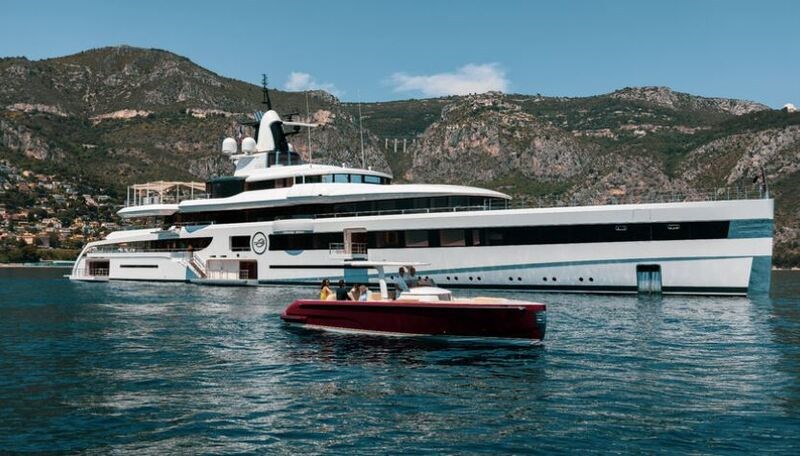 Feadship 93