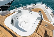 Benetti Delfino 95
