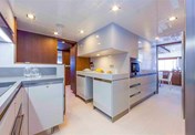 Ferretti Custom Line 100