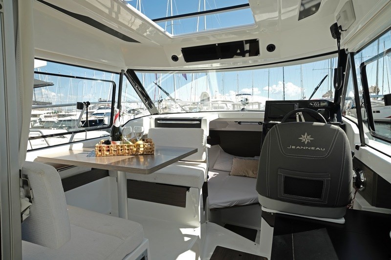 Jeanneau Merry Fisher 795