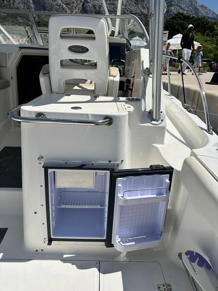 Boston Whaler 305 Conquest