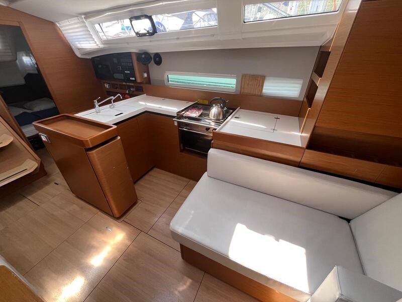Jeanneau Sun Odyssey 410