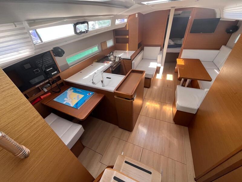 Jeanneau Sun Odyssey 410