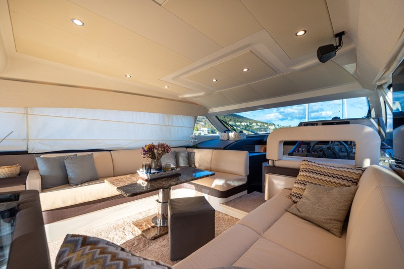 Ferretti 510