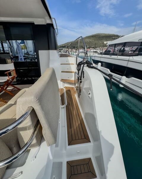 Fountaine Pajot MY5