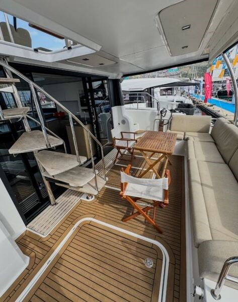 Fountaine Pajot MY5