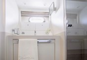 Van Der Valk 26