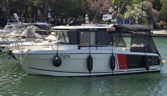 Jeanneau Merry Fisher 795 Sport