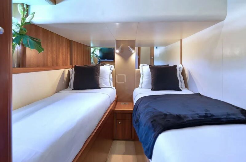 Sunseeker Predator 72