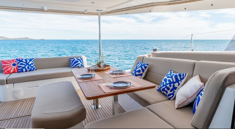 Fountaine Pajot 44