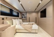 M/Y Oriy