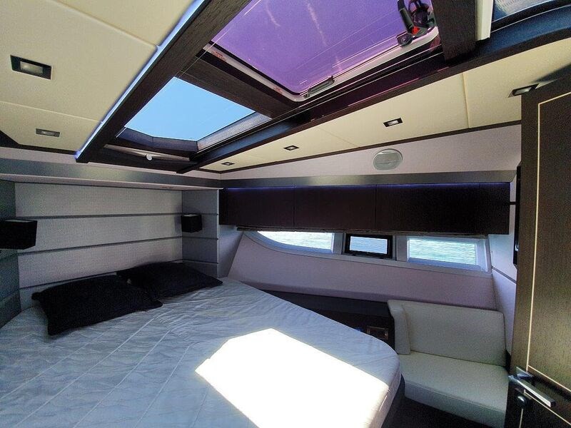 Galia 700 Skydeck