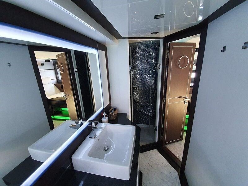 Galia 700 Skydeck