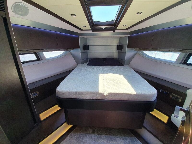 Galia 700 Skydeck