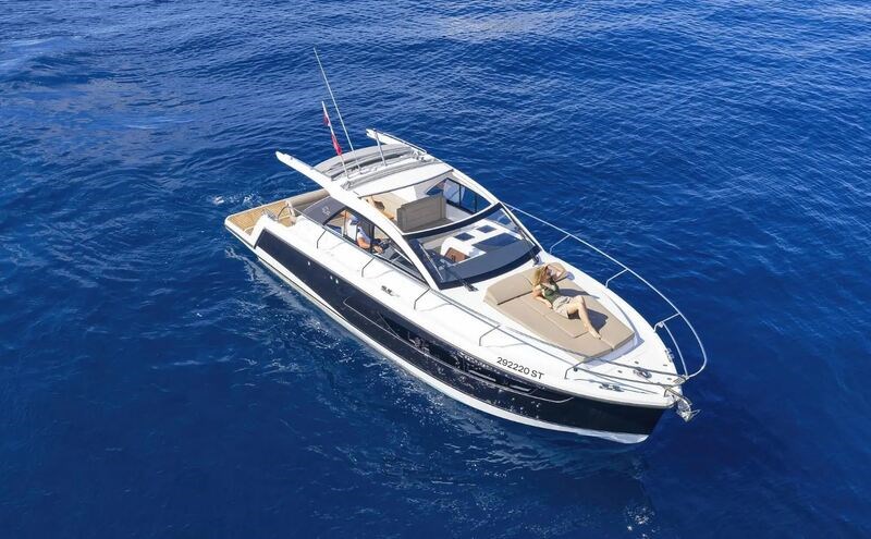Sealine S 335
