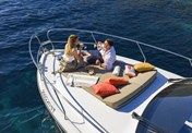 Sealine S 335