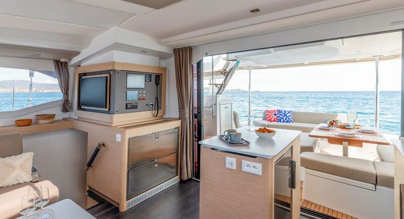 Fountaine Pajot 44 Quatuor