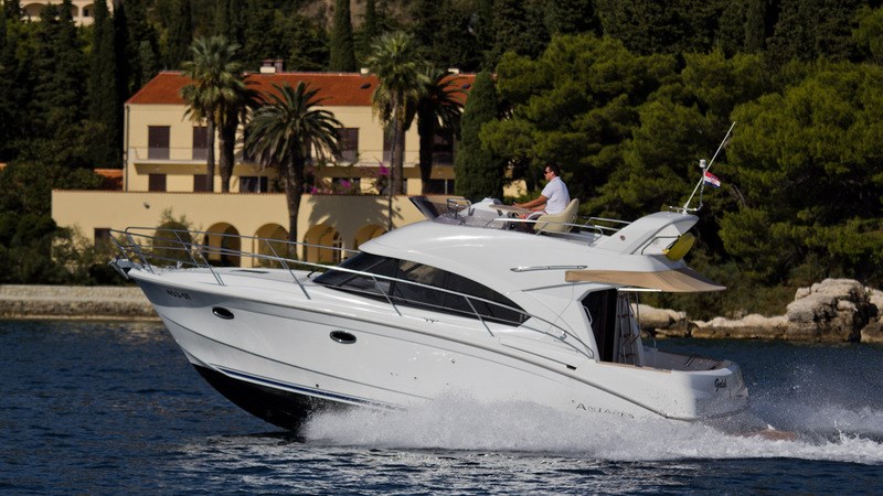 Beneteau Antares 36