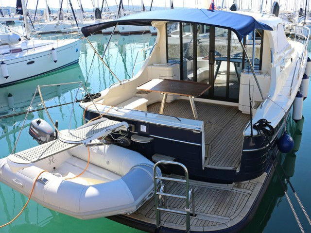 SAS - Vektor Adriana 36