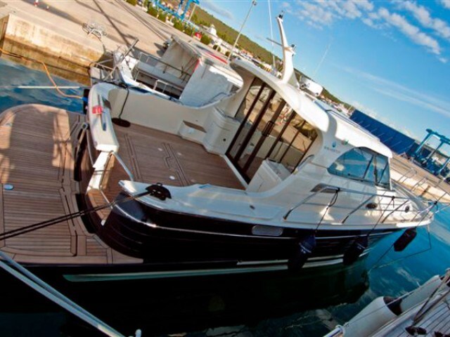 SAS - Vektor Adriana 36