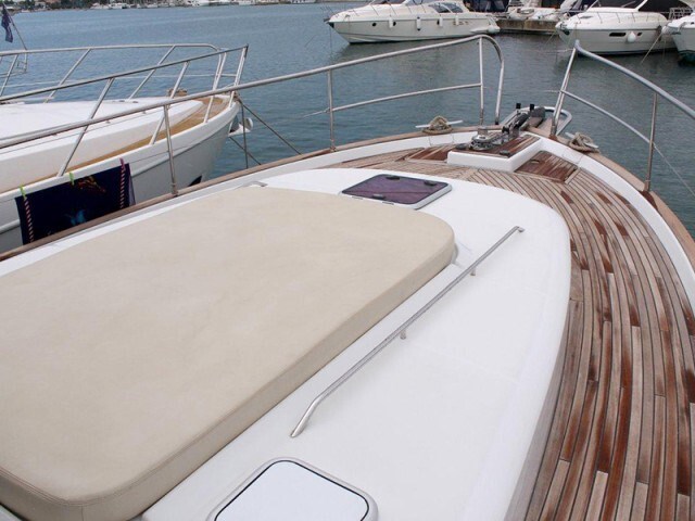 Beneteau Trawler 42