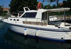 M Adria 1002 for charter in Pirovac