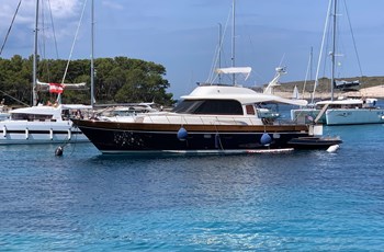 M Apreamare 64 Fly Brokerage 
