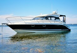 M Aquador 28 HT for charter in Pirovac