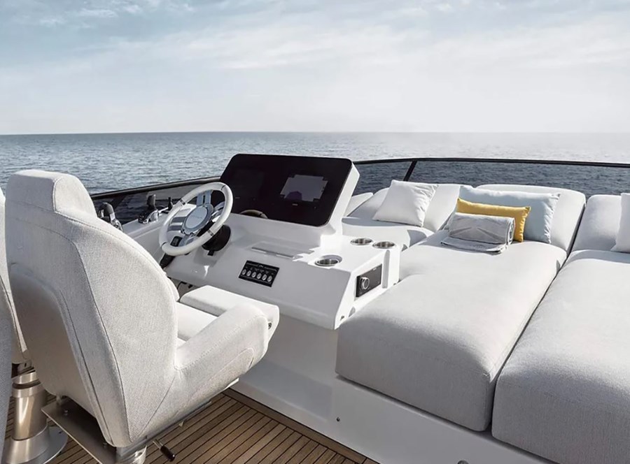 Azimut 53 FLY