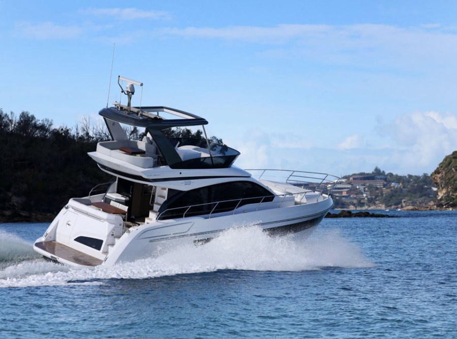 Azimut 53 Fly - White